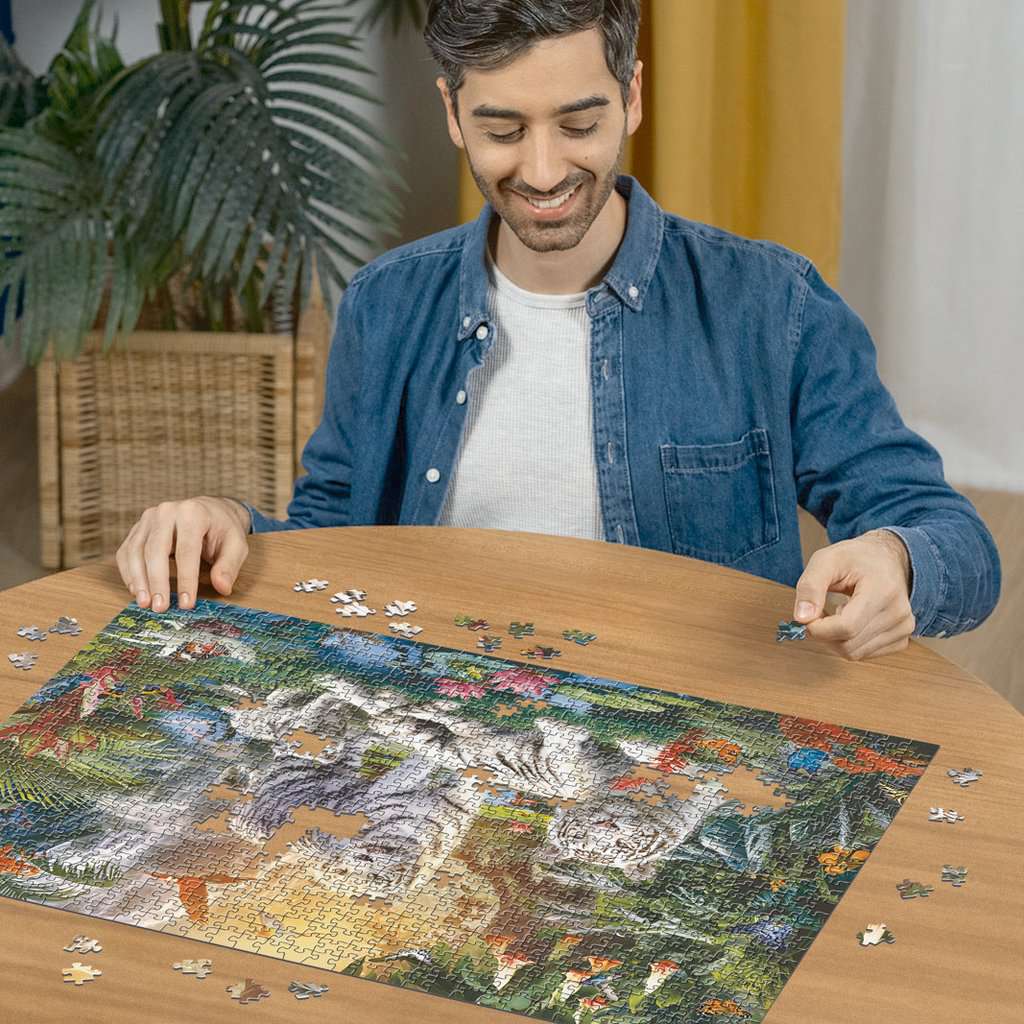 Puzzle: Family of White Tigers (1000)