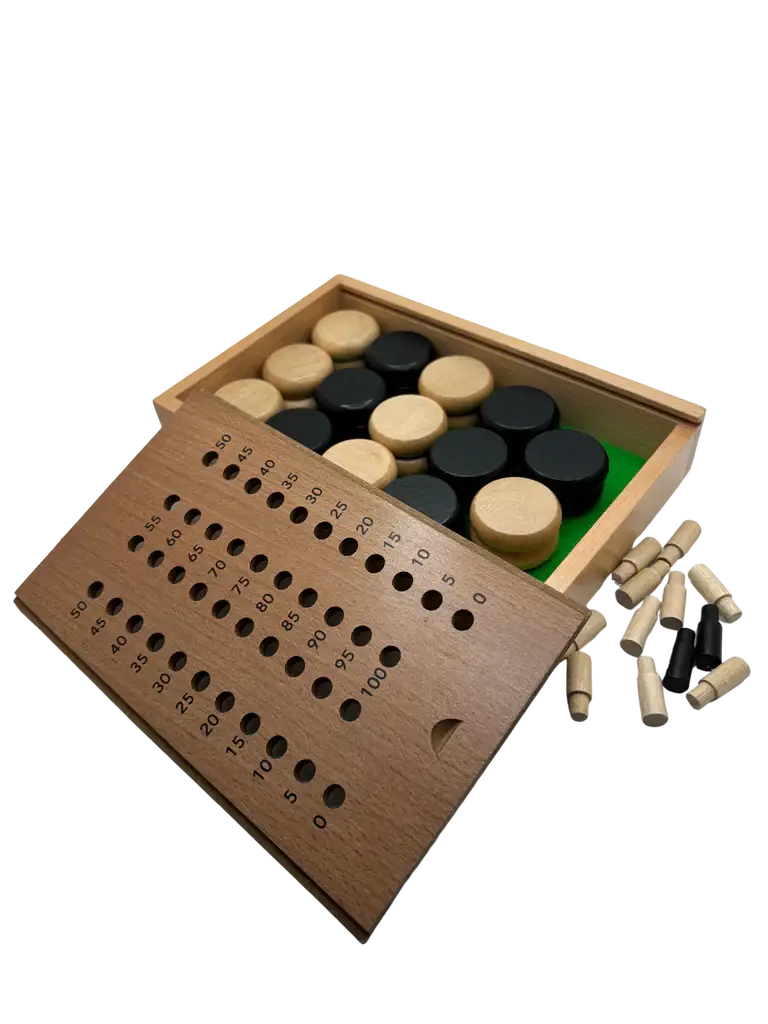 Crokinole: Magnetic Clasp Storage Box 2 Pegs Scoring Track & 28 discs - Mayday Games - Board Games