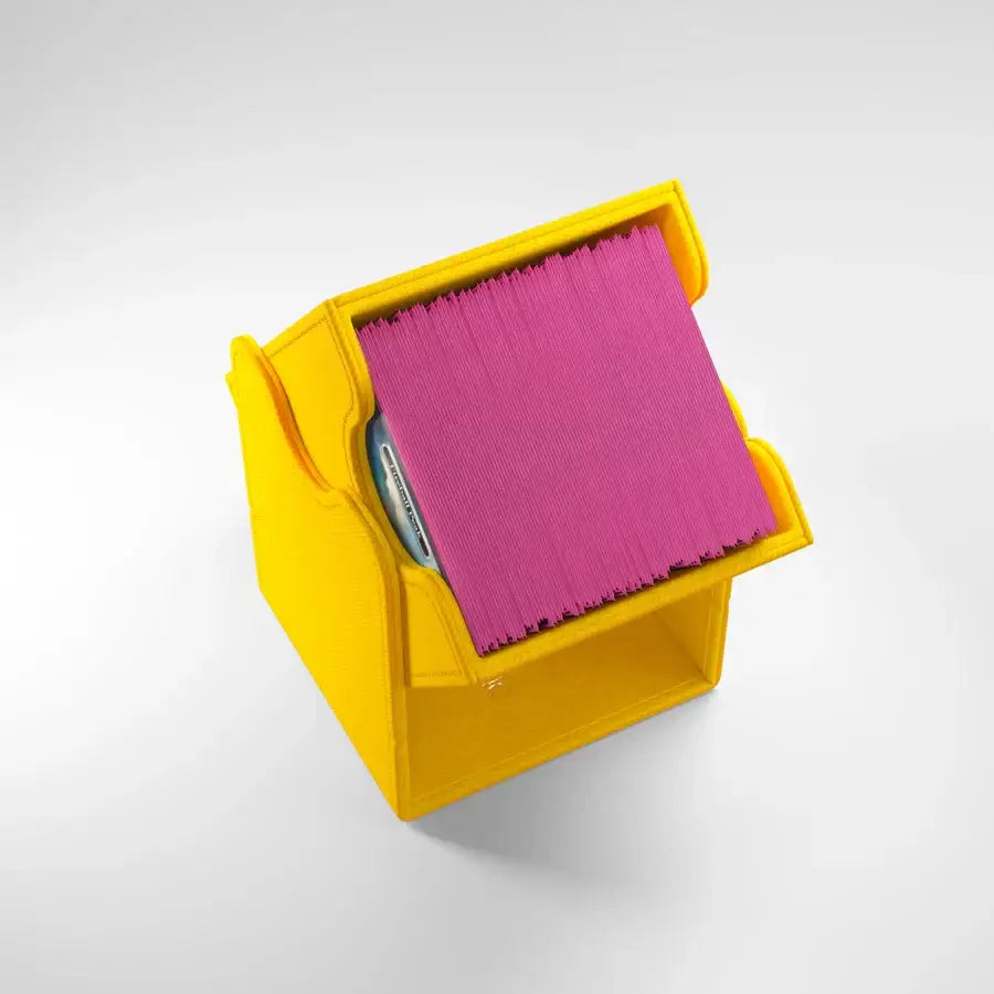 Deck Box: Squire 100+ XL - Yellow - Gamegenic - Accessories